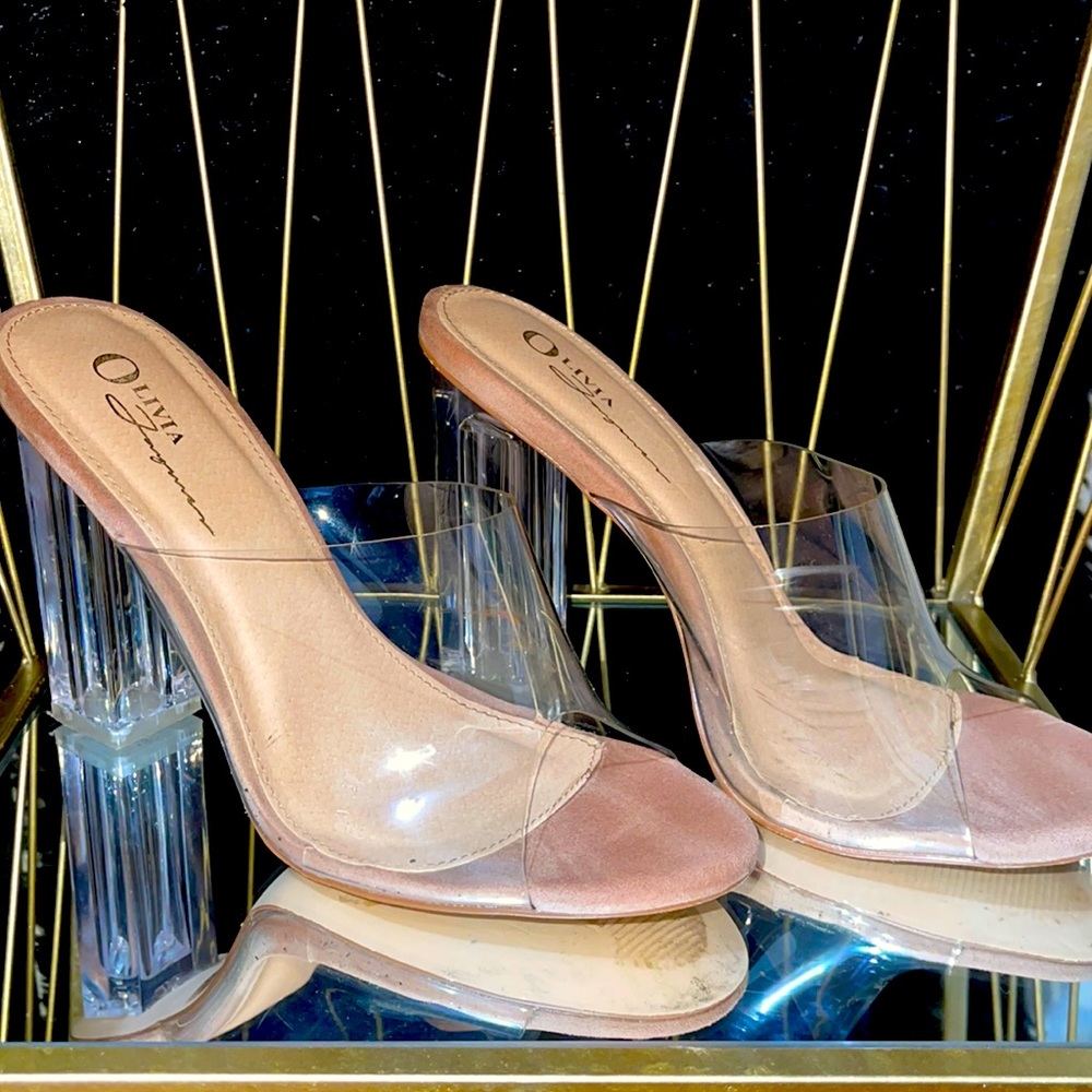 Nude sandals 9